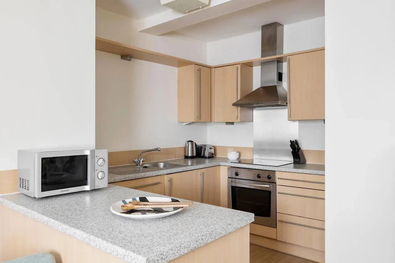 Апартаменты Saco Cardiff Cathedral Road