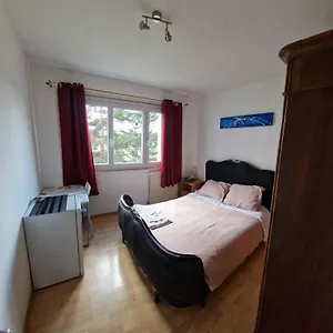 https://chambre-ct-de-la-frontire.hotels-rhonealpes.com